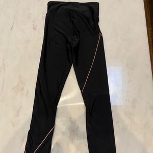 Koral: Perfect condition athletic leggings
